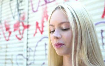 Japanese Porn Actresses Reveal All ~ Exclusive Behind-the-Scenes Look at Their Sexy Lives!