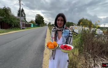 Juicy and Fresh ~ Asian Farmer Girl Shares Her Secrets on Growing Delicious Fruits and Vegetables