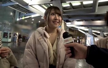 Japanese Honey Trap ~ Tokyo Cops Nab Heavy-Hitter for Obscene JD Videos!