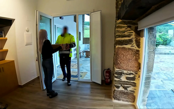 Japanese Babe Surprises Delivery Man with a Steamy Blowjob