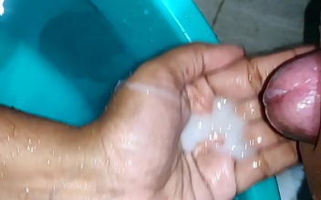 Tantalizing Tamil Wife Handjob Pleasure