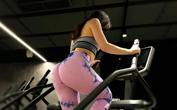 Rough Fucking of an Alluring MILF at the Gym: Unveiling the Best Ass
