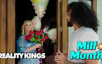 Curvy Jenna Starr Gets a Mother's Day Surprise from James - A Steamy Hookup Reality Kings