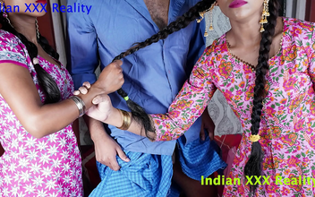 Experience the Alluring Indian XXX Fight Cat Fight in Hindi!