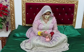 Mature Indian Brides Exploring Their Pussy with a Dildo