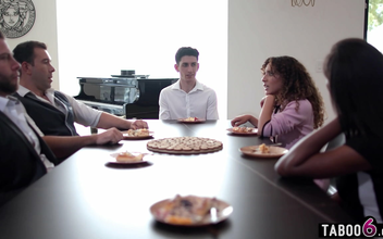 Treat Your Taste Buds with a Spicy Twist: Luscious Desi Enchantress Surprises Guests with Her Secret Recipe!