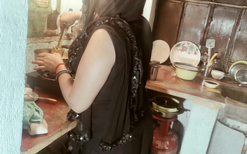 Unleash Your Desires with a Muslim Bhabhi's Luscious curves and Naughty Chudai in Real Hindi Audio
