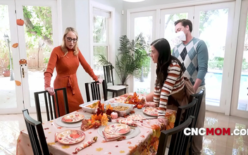 Electrifyingly Sexy MILF Role-playing in the Kitchen