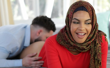 Hijab Lust: A Stepbrother's Tutorial on Pleasing a Man