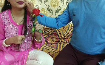 Indian Beauty Seduces Hubby With Naughty Hindi Dirty Talk During Special Valentine's Week Footjob